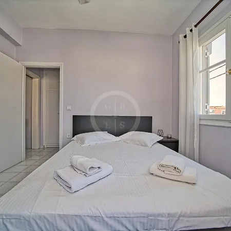 Chloi Apartment *