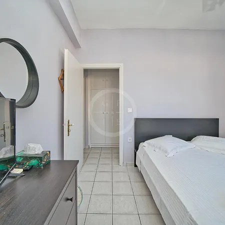 Chloi Apartment *