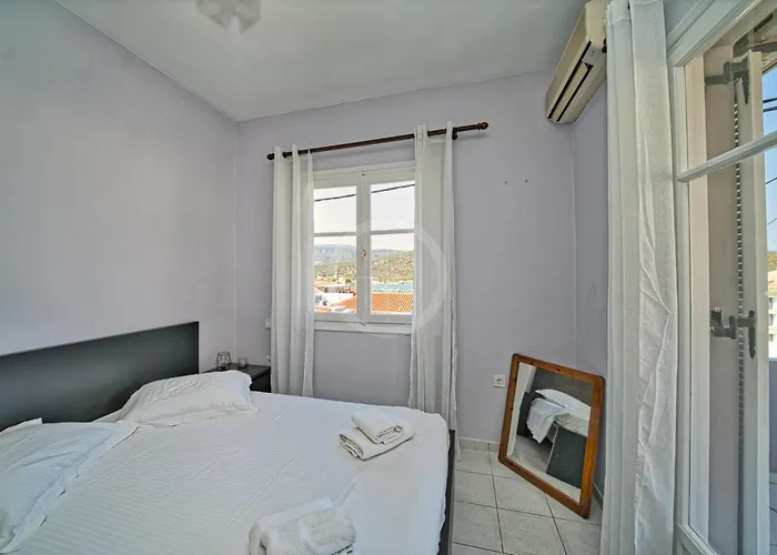 Chloi 公寓 埃尔米奥尼