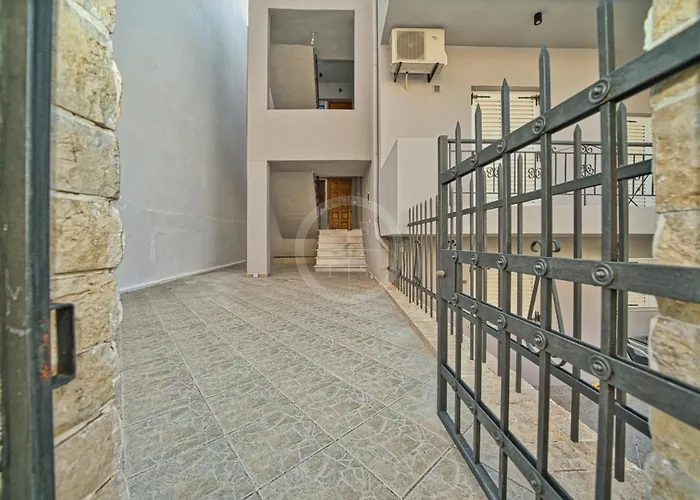 公寓 Chloi 埃尔米奥尼